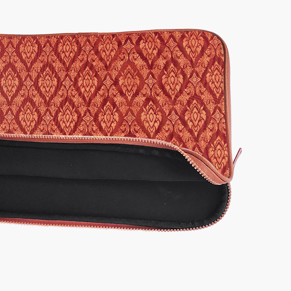 "Red Indian Print" Laptop Sleeves:Bold Modern Design for Every Size