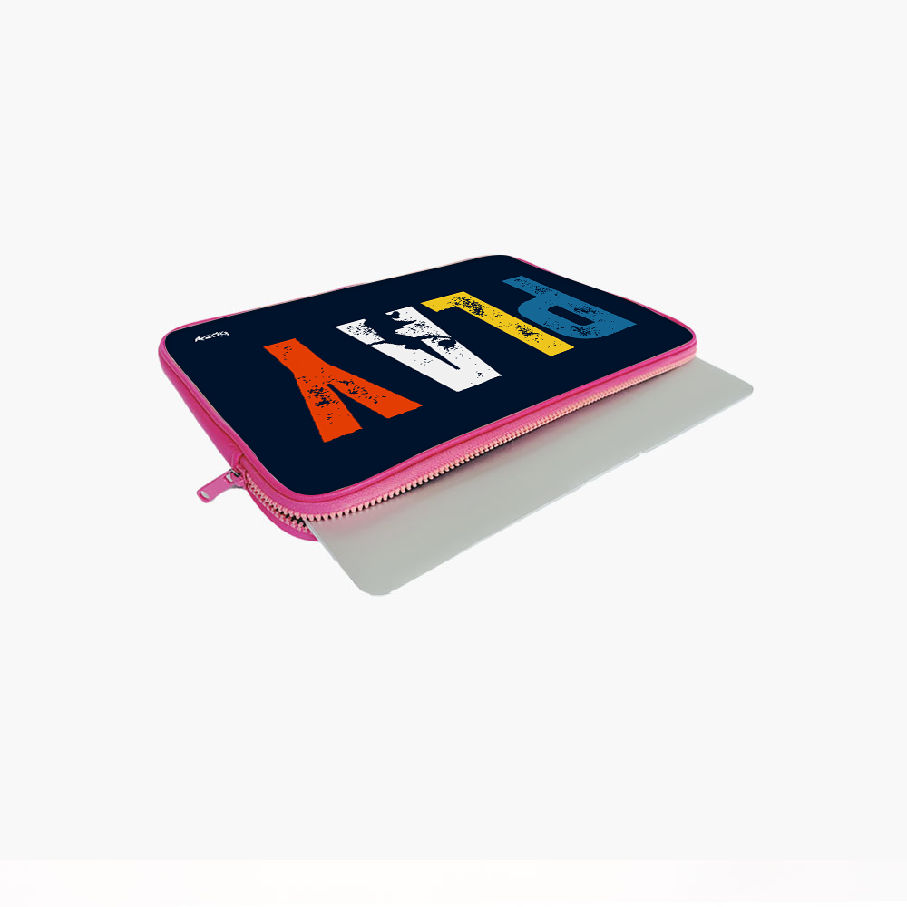 "PLAY" Laptop Sleeves:Bold Modern Design for Every Size