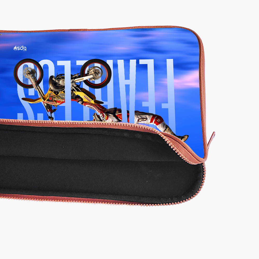 " FEARLESS" -Laptop Sleeves:Bold Modern Design for Every Size