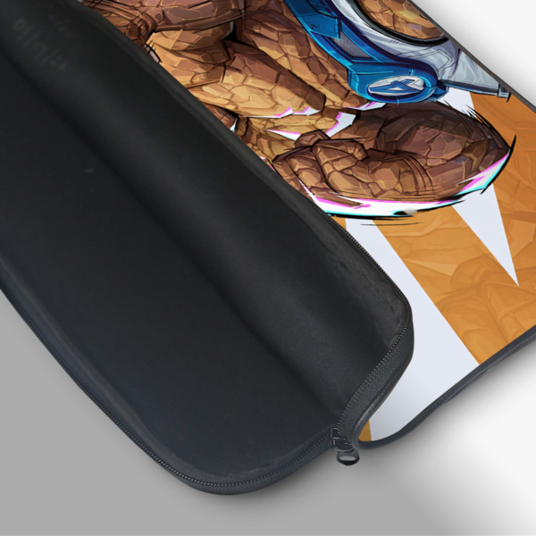"VANGUARD - THE THING" -Laptop Sleeves:Bold Modern Design for Every Size