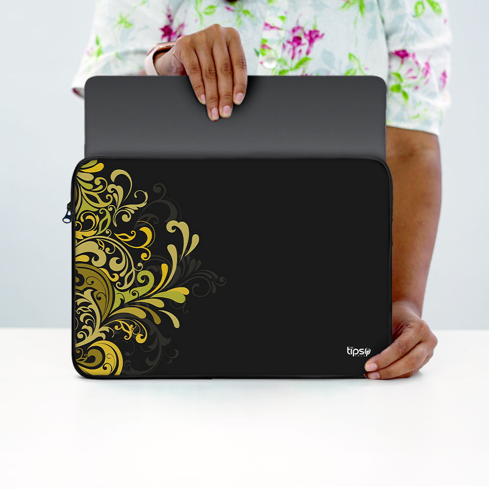 " Black Abstract Leaf" Laptop Sleeves:Bold Modern Design for Every Size