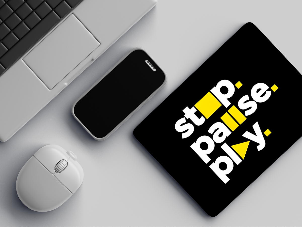 "Stop Pause Play" Mousepad Enhance Your Workspace with Style