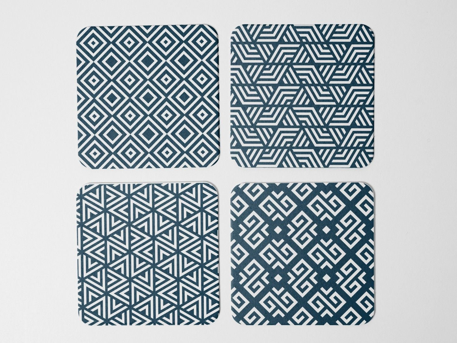 "Graphic Shape Design " Coaster Set of 4