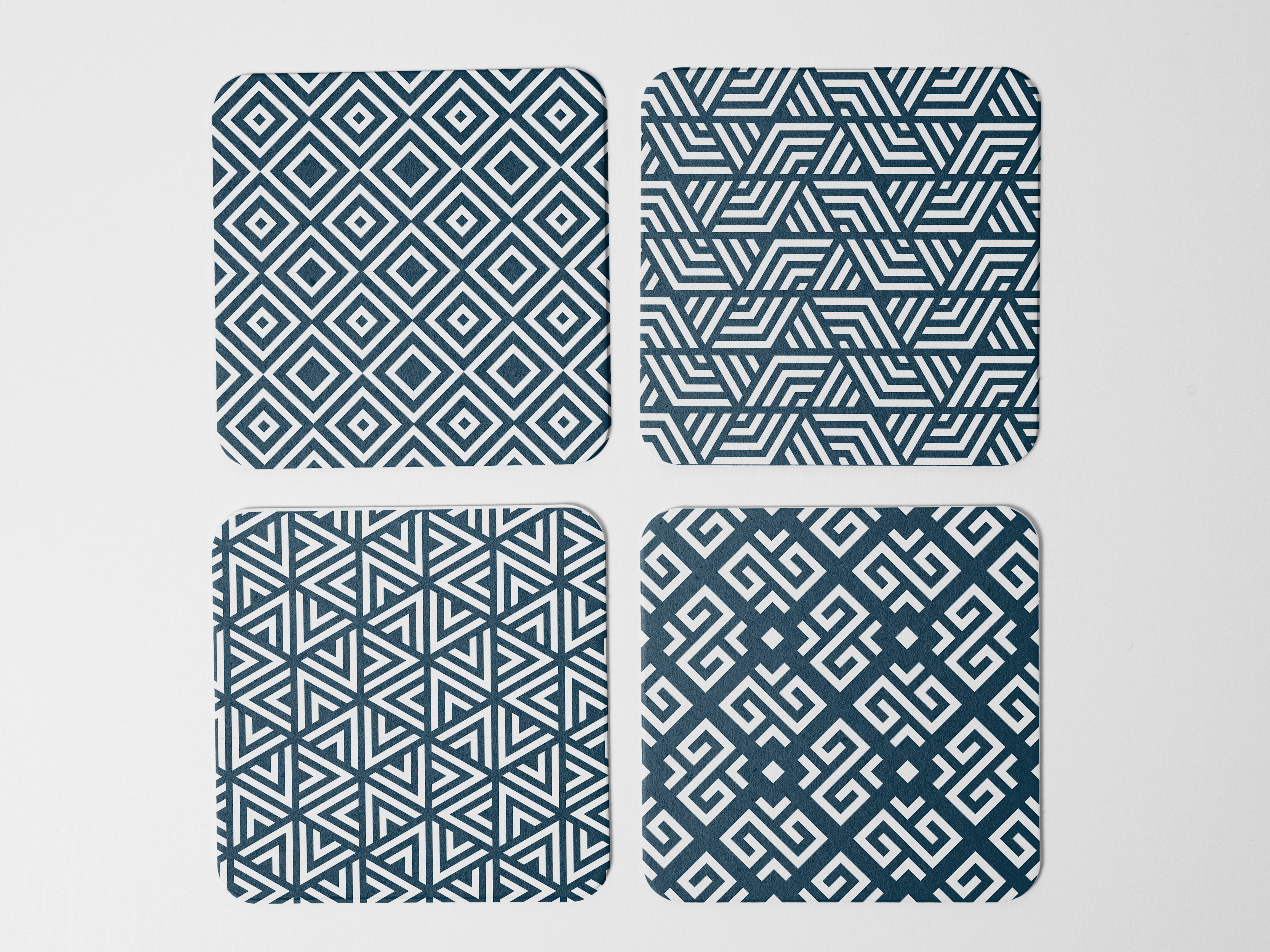 "Graphic Shape Design " Coaster Set of 4