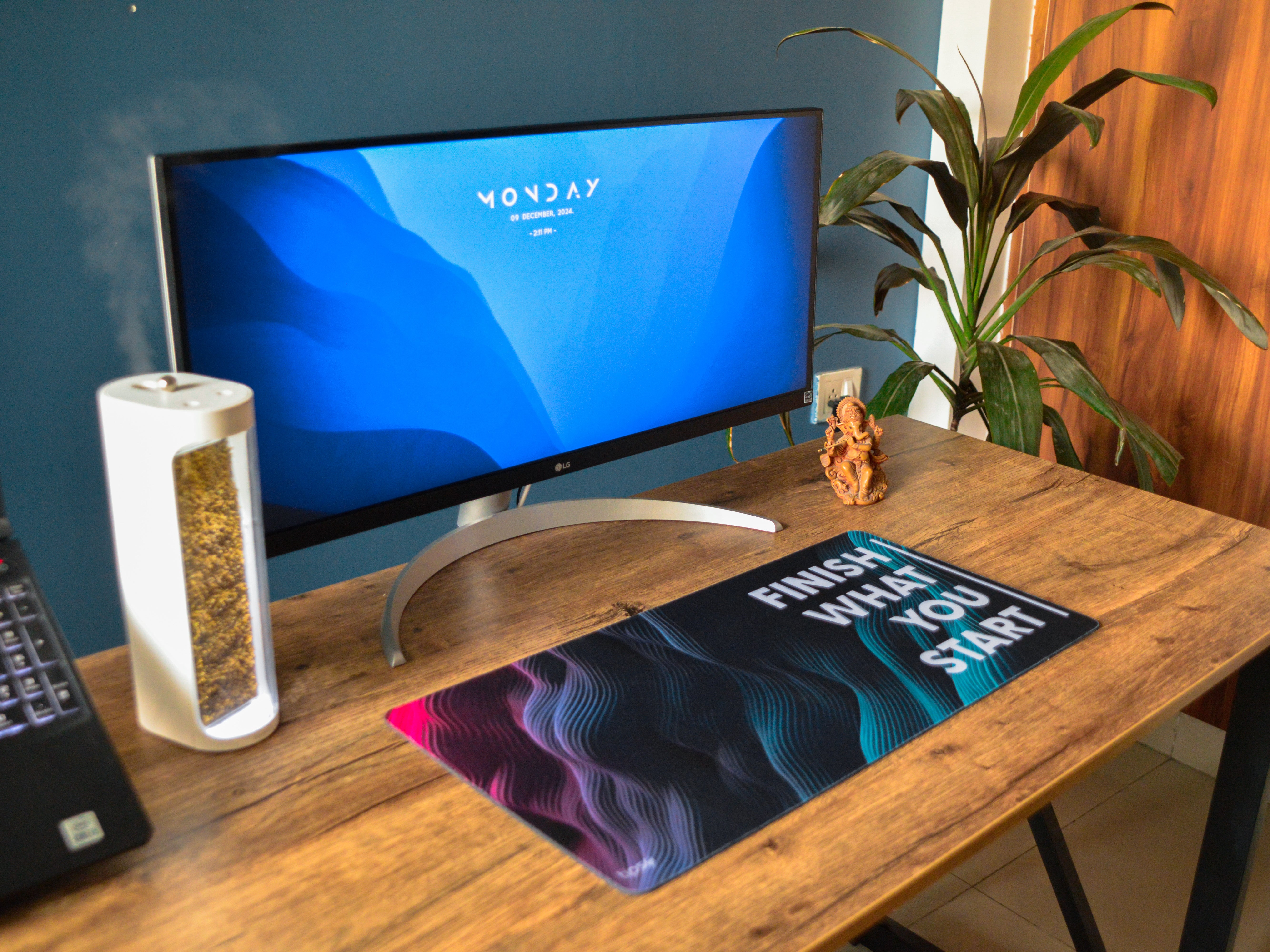 "Wave of Motivation" Gaming Mousepad – Elevate Your Gaming Experience