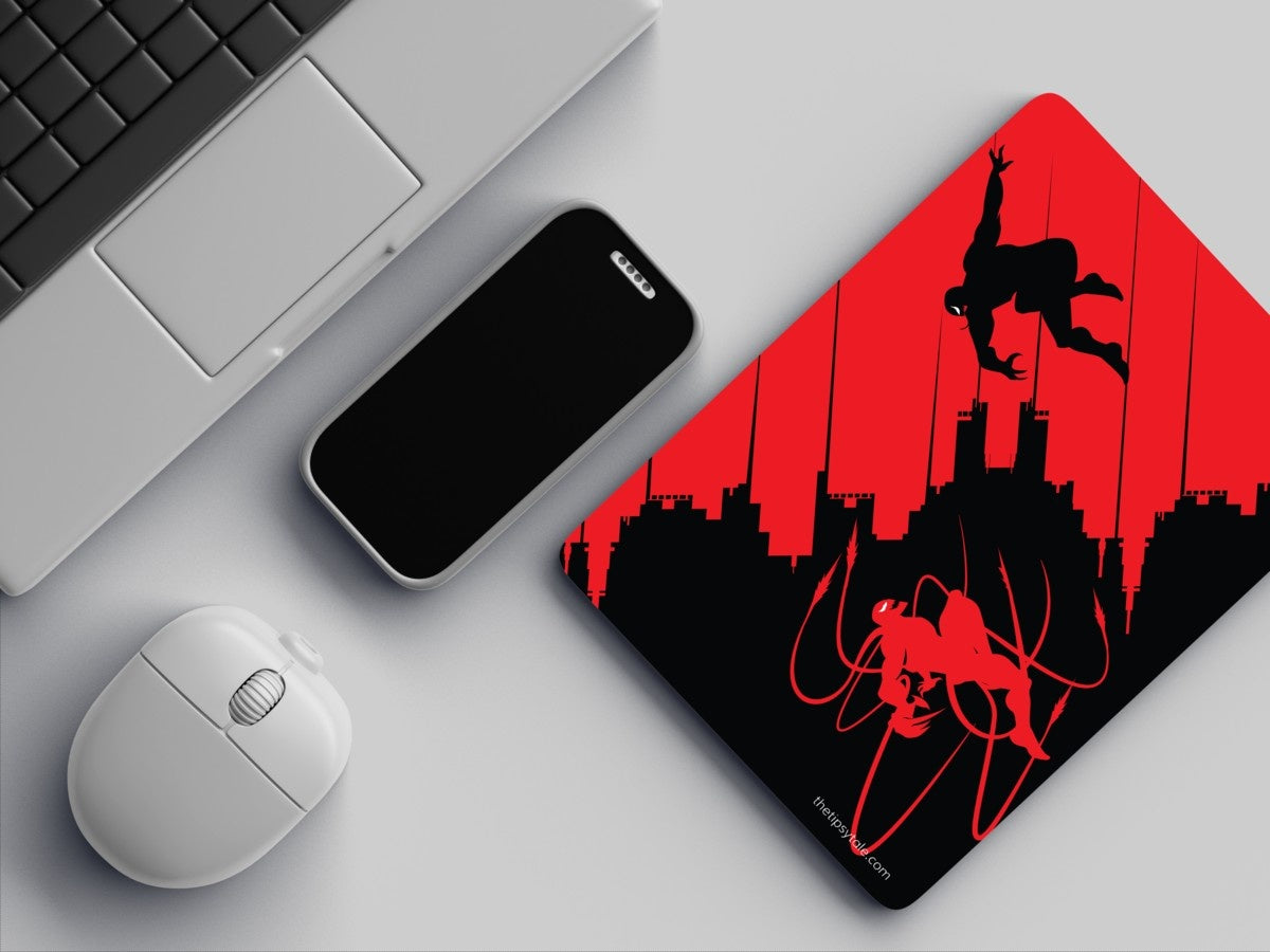 "VENOM VS CARNAGE" Mousepad: Enhance Your Workspace with Style