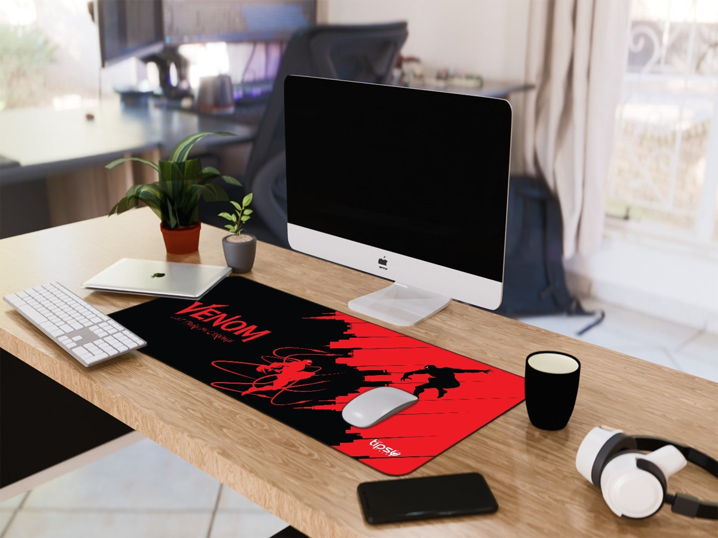 "VENOM VS CARNAGE" Gaming Mousepad Elevate Your Gaming Experience