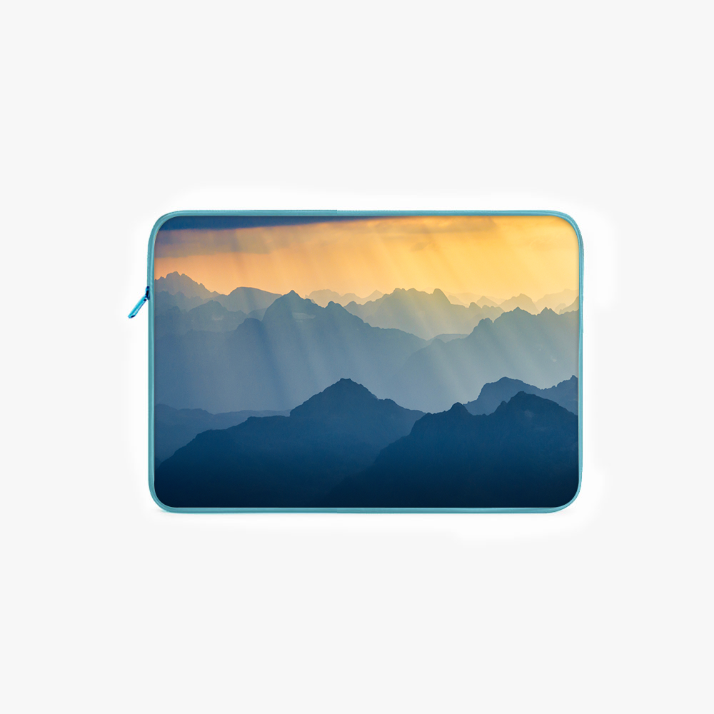 "Nature's Light" Laptop Sleeves:Bold Modern Design for Every Size