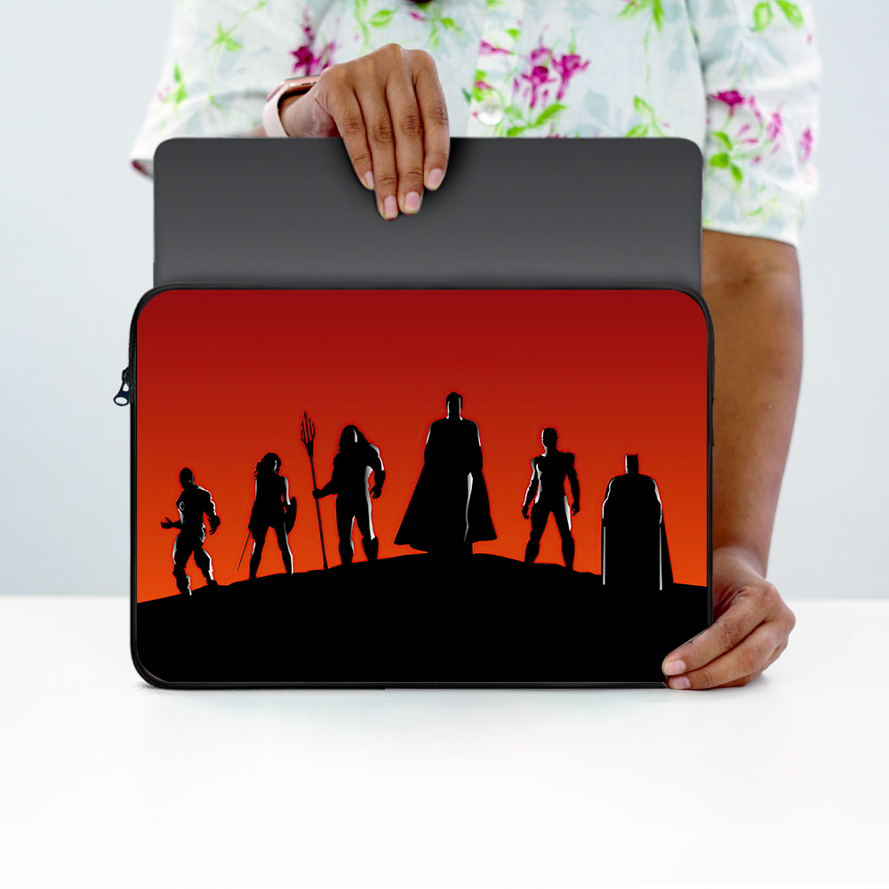 "JUSTICE LEAGUE - DC" Laptop Sleeves:Bold Modern Design for Every Size
