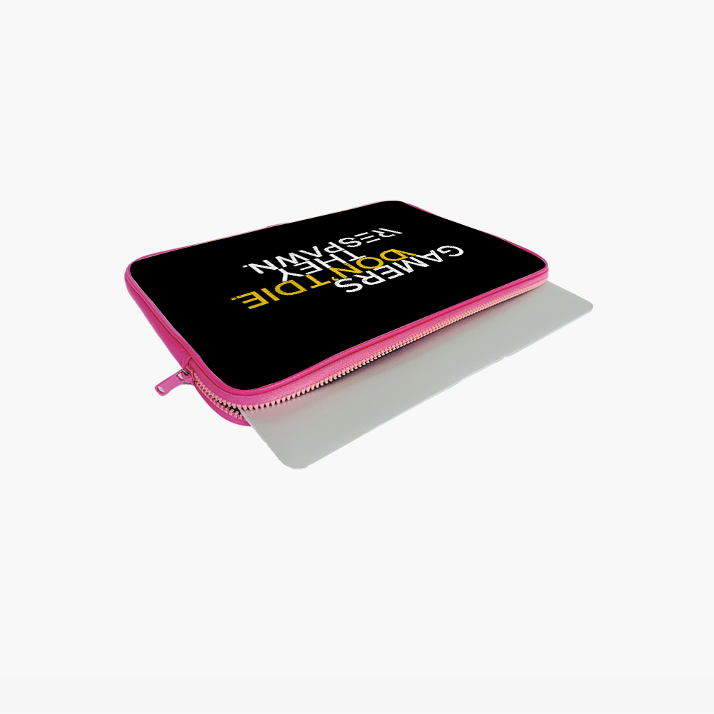 "GAMERS DON'T DIE" Laptop Sleeves:Bold Modern Design for Every Size