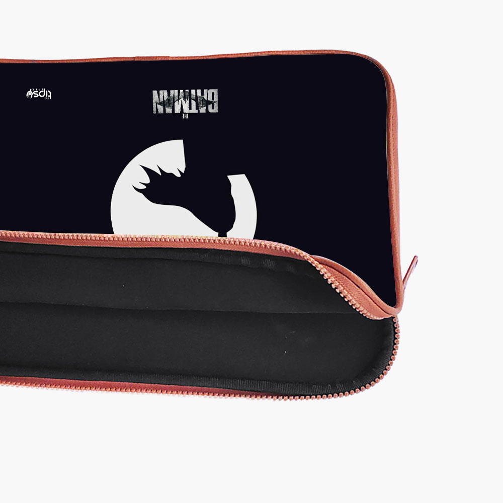 "DARK NIGHT BATMAN" Laptop Sleeves:Bold Modern Design for Every Size