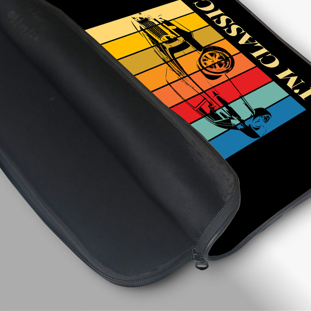 "I'M NOT OLD" Laptop Sleeves:Bold Modern Design for Every Size