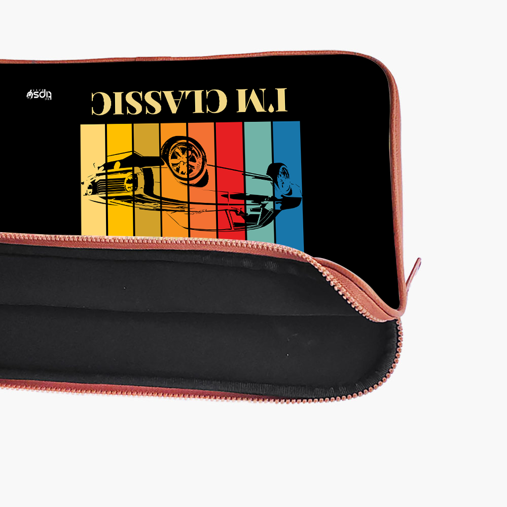 "I'M NOT OLD" Laptop Sleeves:Bold Modern Design for Every Size