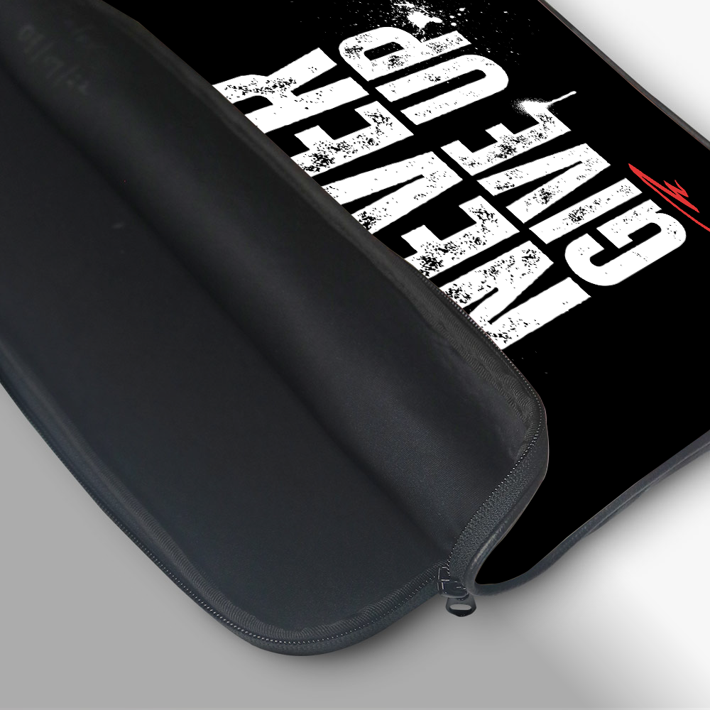 "NEVER GIVE UP" Laptop Sleeves:Bold Modern Design for Every Size