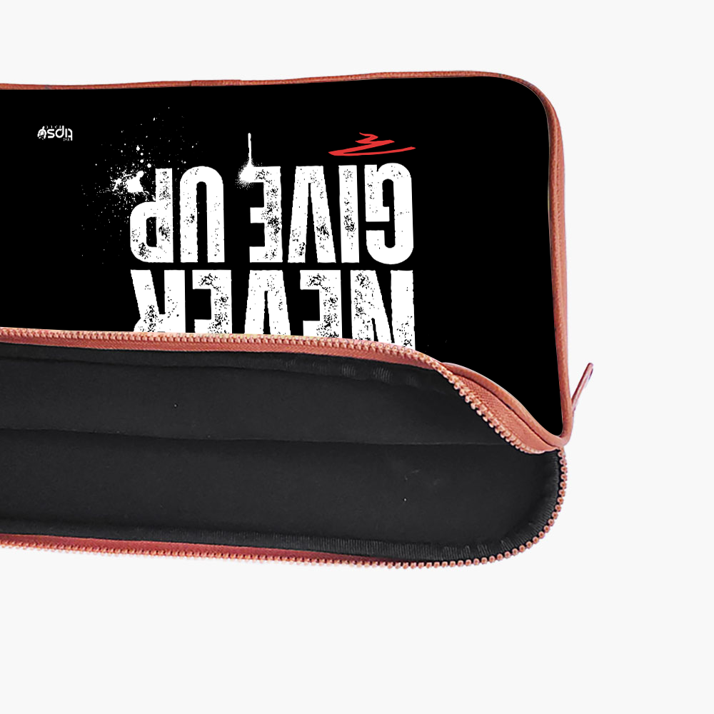 "NEVER GIVE UP" Laptop Sleeves:Bold Modern Design for Every Size