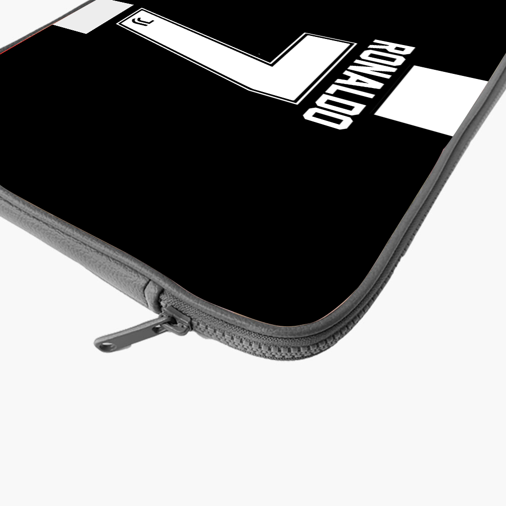 "CRISTIANO RONALDO 7" Laptop Sleeves:Bold Modern Design for Every Size