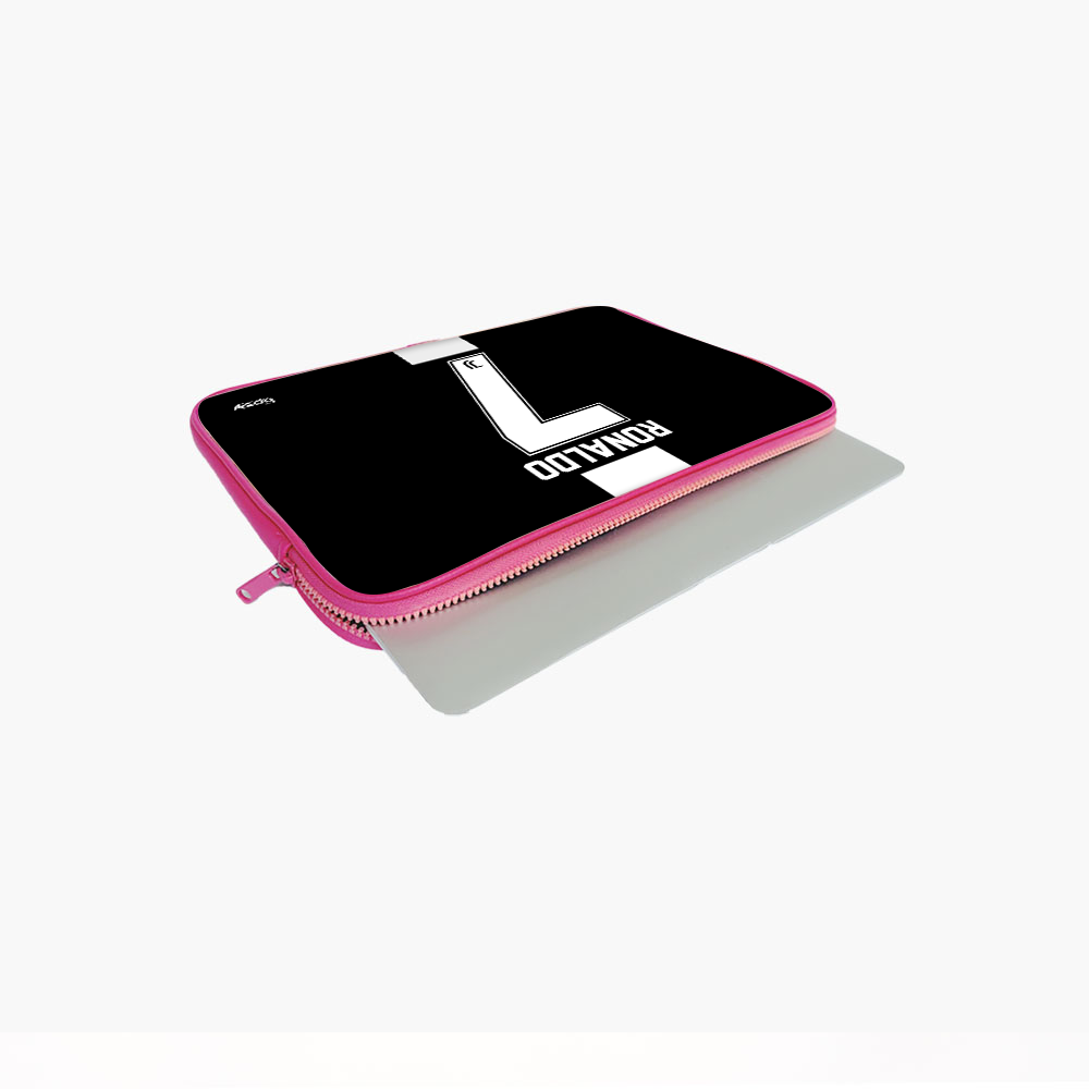 "CRISTIANO RONALDO 7" Laptop Sleeves:Bold Modern Design for Every Size