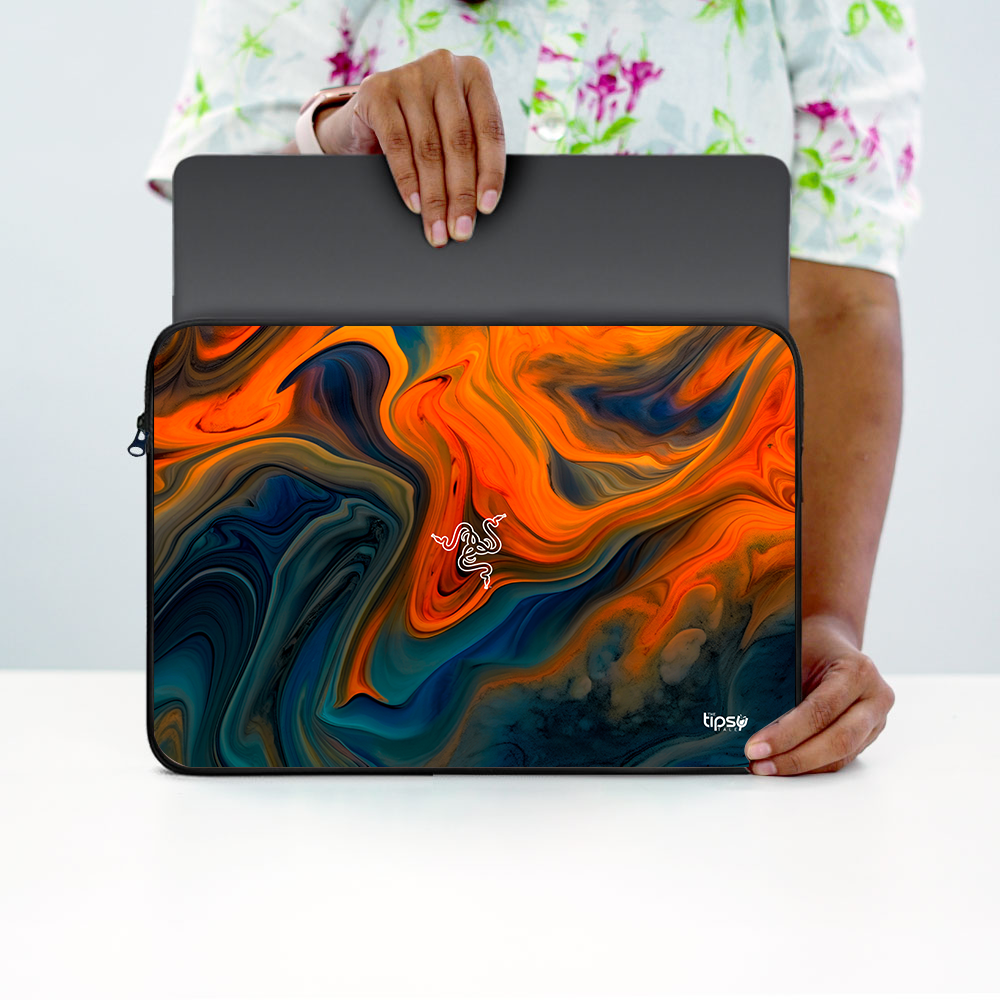 "VIPER'S KINETIC" -Laptop Sleeves:Bold Modern Design for Every Size