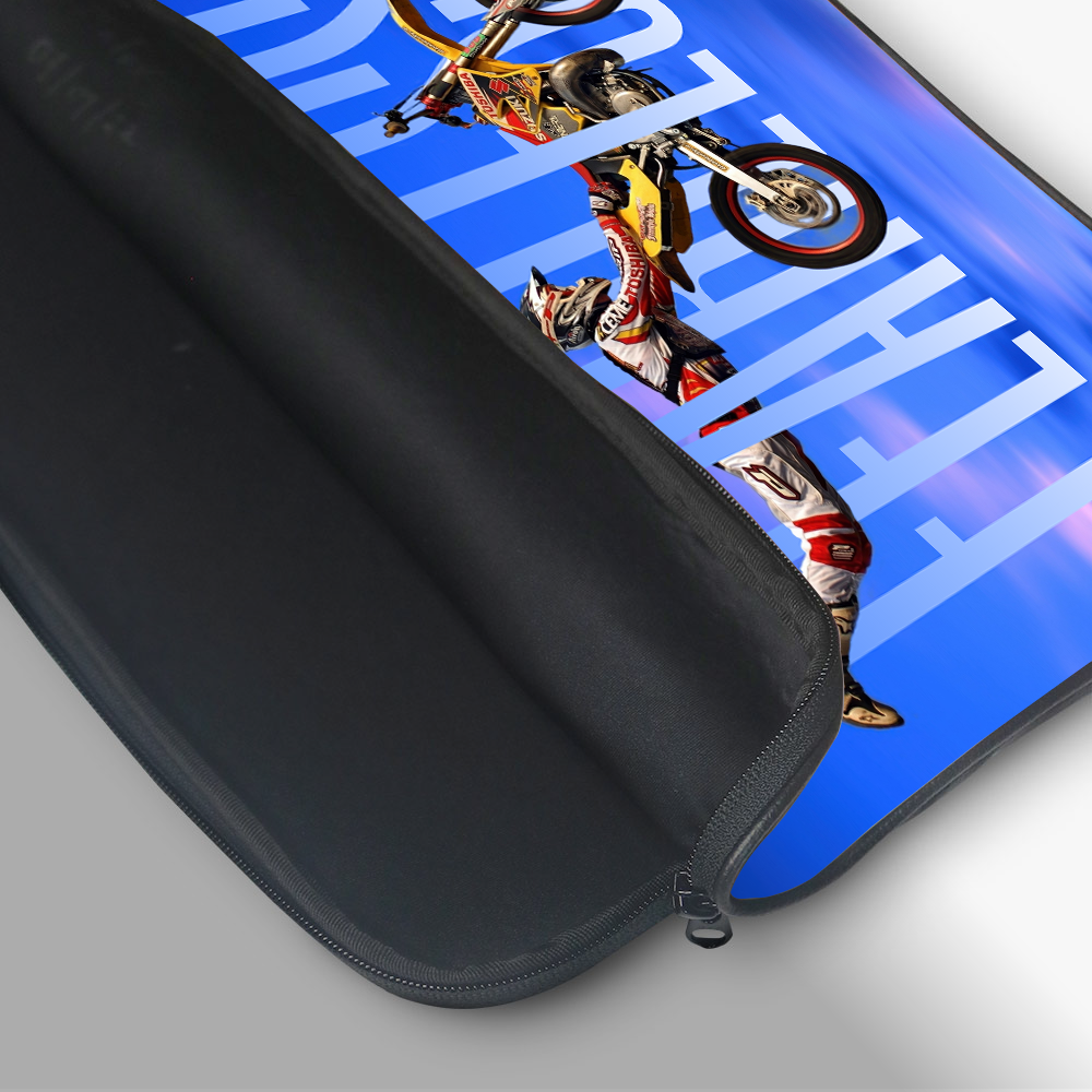 " FEARLESS" -Laptop Sleeves:Bold Modern Design for Every Size