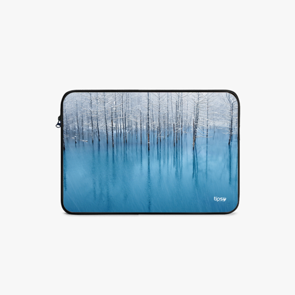 "FREEZED TREES" -Laptop Sleeves:Bold Modern Design for Every Size