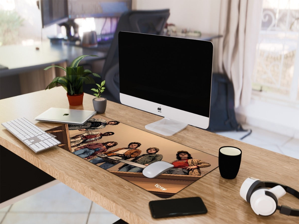 "WHEN THINGS GET STRANGE - STRANGER THINGS" Gaming Mousepad Elevate Your Gaming Experience