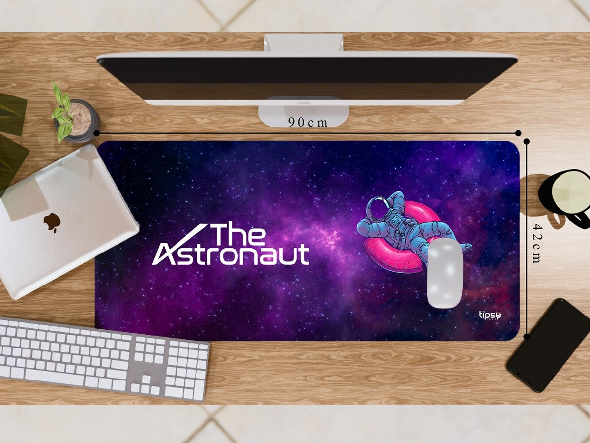 "Astronaut Chill Vibes" Gaming Mousepad Elevate Your Gaming Experience