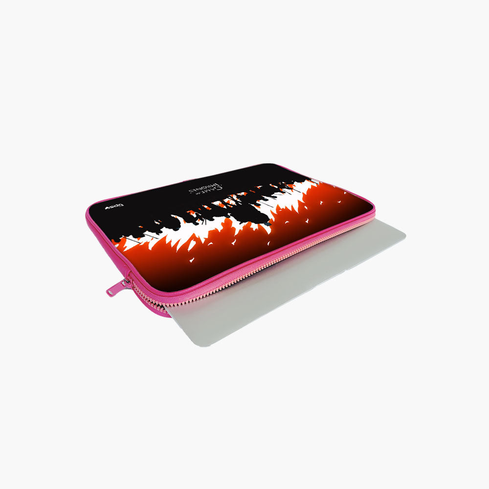 "BATTLE SCENE # GAME OF THRONES" Laptop Sleeves:Bold Modern Design for Every Size